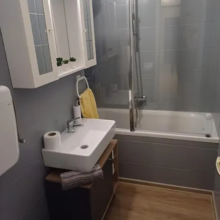 Alba Apartamento *
